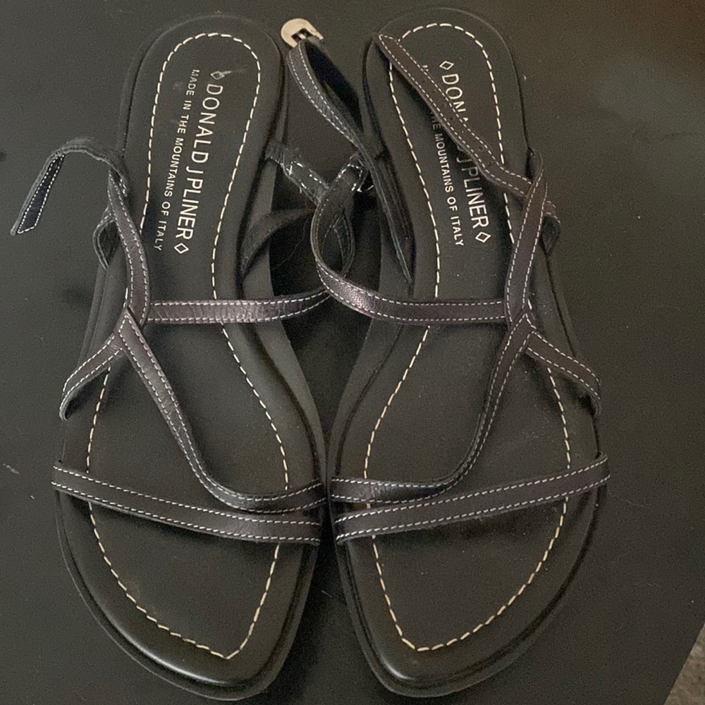 Donald J Pliner hand crafted Italian platform sandals